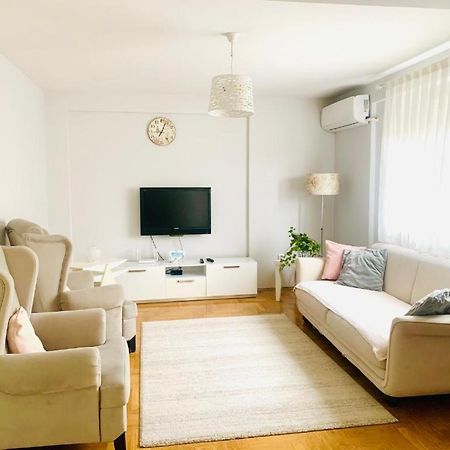 Cozy City Center Apartment Prizren Exterior photo