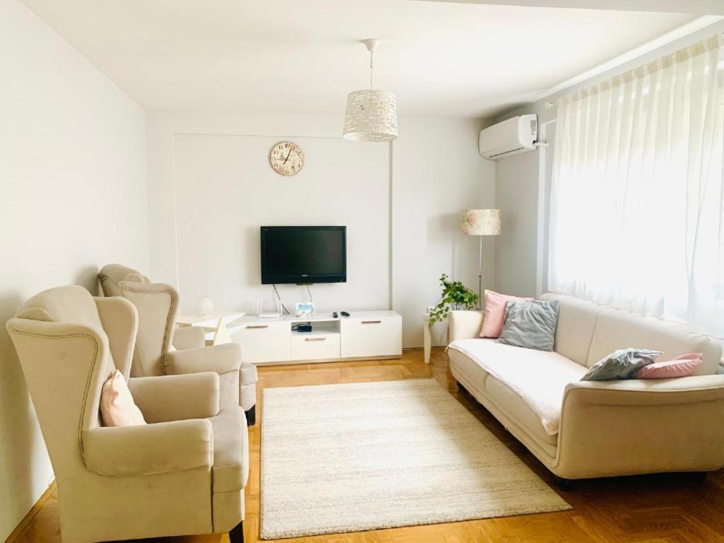 Cozy City Center Apartment Prizren Exterior photo